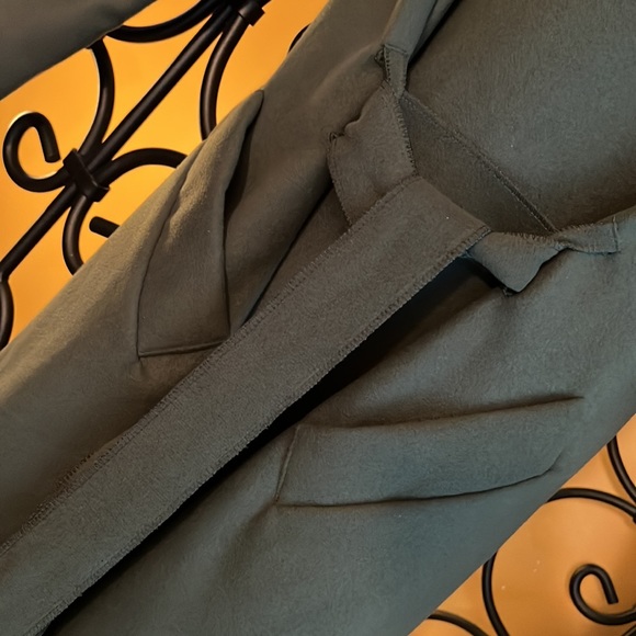 BOOHOO Kate Belted Shawl Collar Coat - Picture 9 of 10